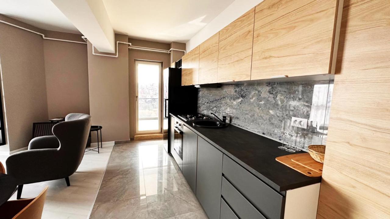 Cubrio Apartments Venetia Iasi Extérieur photo